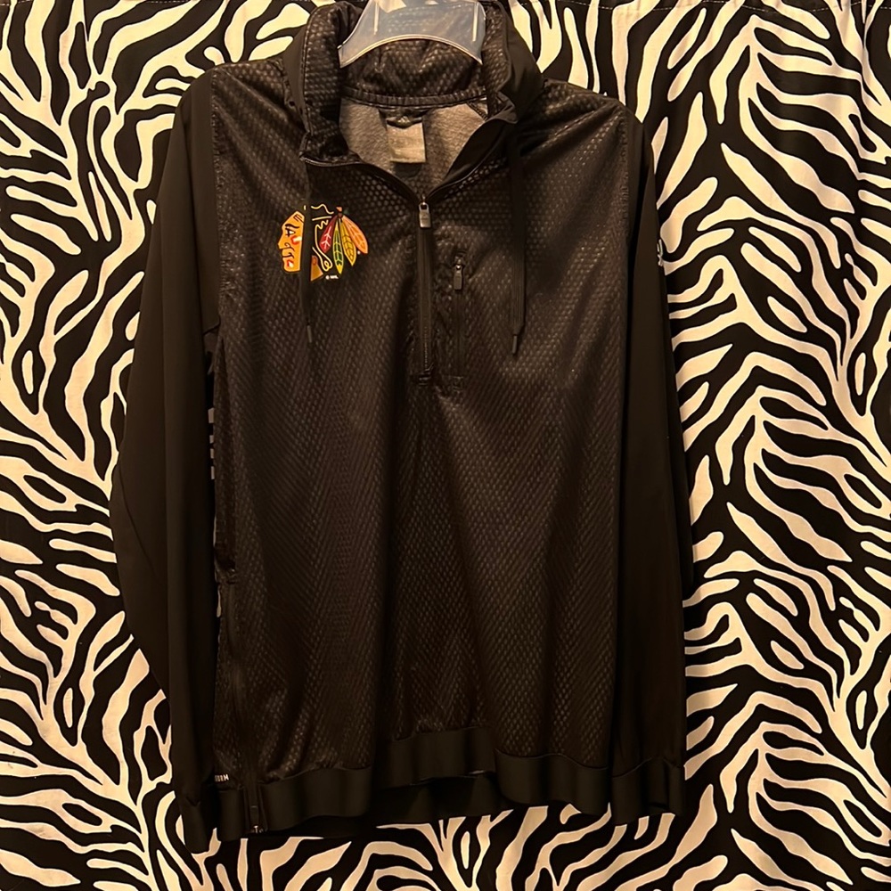Black NHL Blackhawks pullover